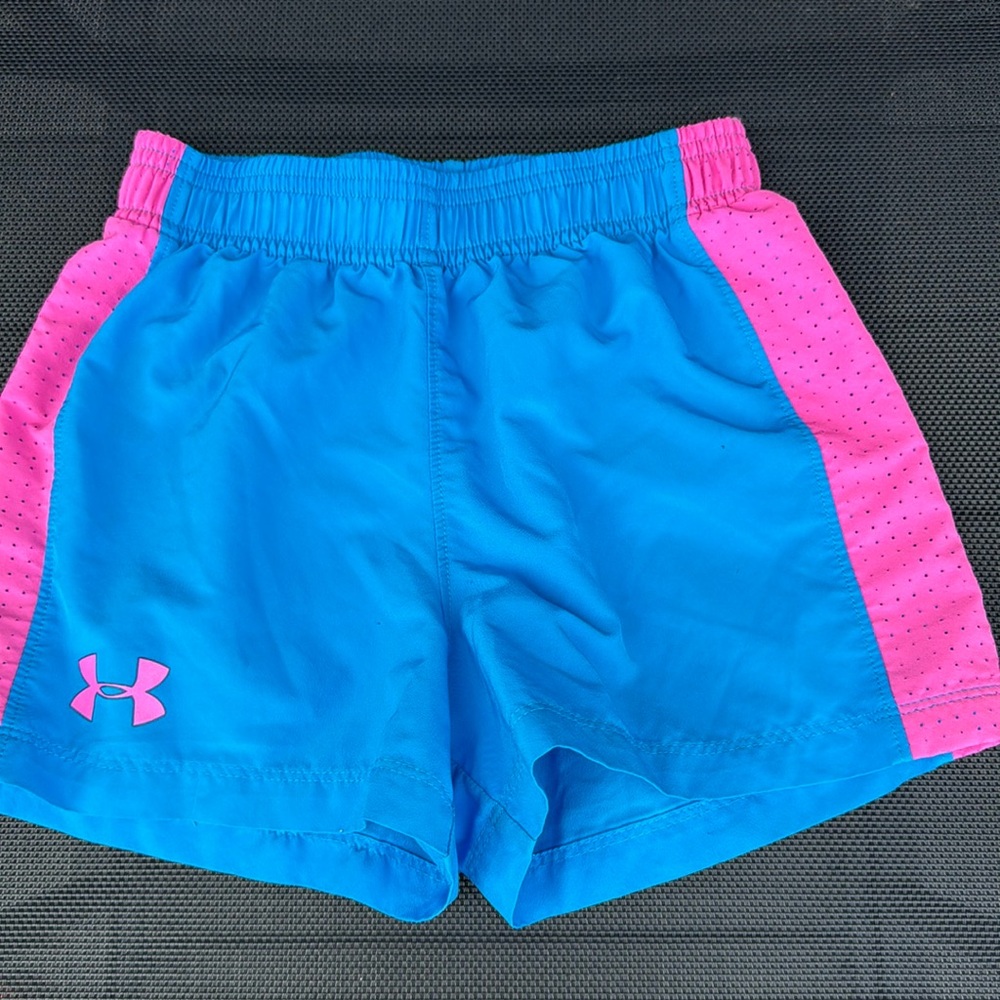Under Armoue Shorts